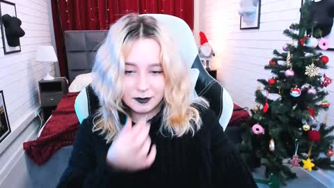 Tolli Moll online show from January 6, 2025, 8:24 am