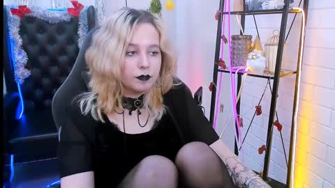 Tolli Moll online show from January 9, 2025, 11:14 am