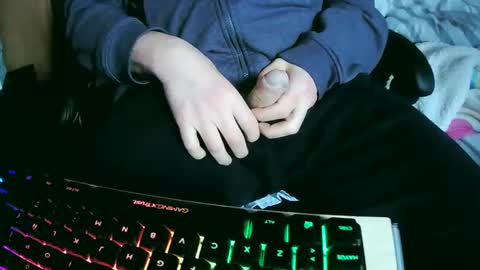 tolon408472 online show from March 8, 2025, 12:20 pm