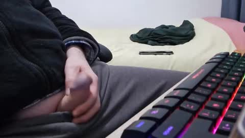 toloneo1 online show from February 3, 2026, 8:36 pm