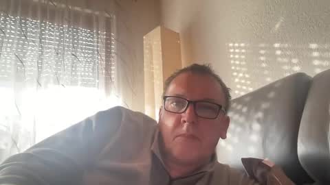 Tom online show from February 8, 2025, 9:35 am