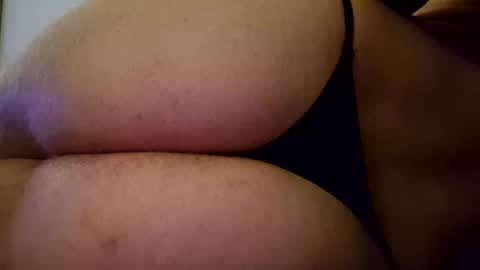 tom873828 online show from October 26, 2025, 9:53 pm