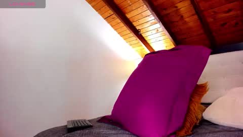   online show from December 20, 2025, 1:07 pm