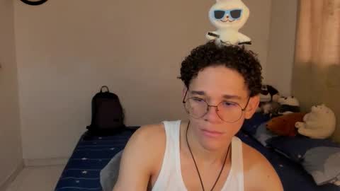 Snapshot of tom_blue10 chatting on October 24, 2025, 1:51 pm Tom Blue online show from October 24, 2025, 1:51 pm