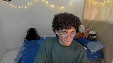 Tom Blue online show from February 4, 2026, 4:35 pm