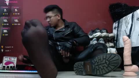 Tom online show from December 9, 2024, 2:17 pm