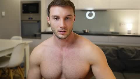 Tom online show from December 15, 2025, 7:12 am