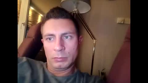 tom_horny84 online show from December 2, 2024, 10:45 pm