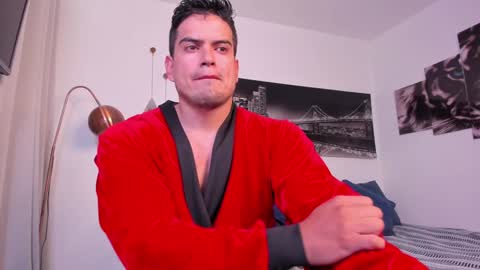 Snapshot of tom_mckleein chatting on January 26, 2025, 1:15 pm TOM MCKLEEIN instagram online show from January 26, 2025, 1:15 pm