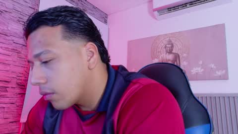 Tom muscle1 online show from March 14, 2026, 11:59 am