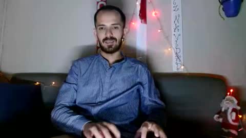 Snapshot of tomas_gerauld chatting on December 15, 2024, 1:35 am tomas gerauld. make me happy with 10000 tokens online show from December 15, 2024, 1:35 am