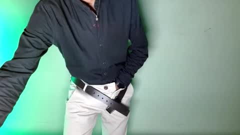 Snapshot of tomas_gerauld chatting on January 17, 2026, 2:27 am tomas gerauld. make me happy with 10000 tokens online show from January 17, 2026, 2:27 am