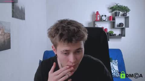 tomas_norton online show from December 18, 2025, 3:18 pm