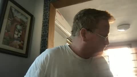 Hola online show from December 9, 2024, 5:30 pm