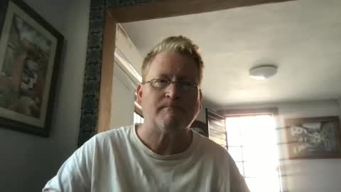 Hola online show from January 17, 2025, 6:02 pm