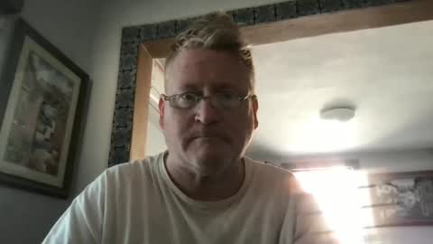 Hola online show from February 10, 2025, 6:03 pm