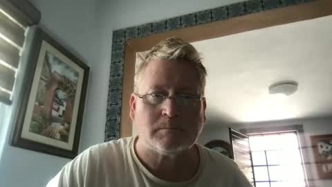 Hola online show from February 11, 2025, 9:14 pm