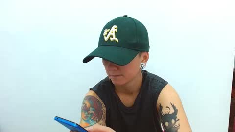 Blue online show from November 14, 2025, 10:25 am