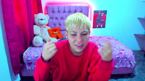 Snapshot of tomboygirl69 chatting on December 15, 2024, 3:31 pm tomboygirl69 online show from December 15, 2024, 3:31 pm