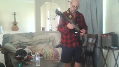 sirmuggsalot online show from November 17, 2025, 5:08 pm