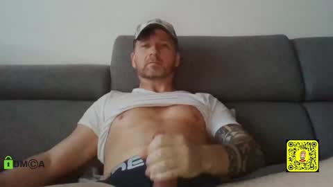 Snapshot of tomhardic chatting on January 14, 2025, 9:35 am TOM online show from January 14, 2025, 9:35 am