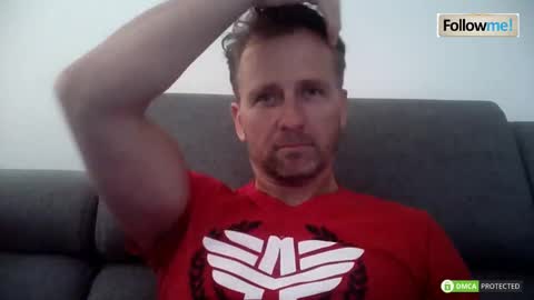 Snapshot of tomhardic chatting on October 13, 2025, 7:58 pm TOM online show from October 13, 2025, 7:58 pm