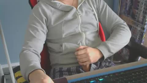 tomin3m online show from January 6, 2025, 9:19 am