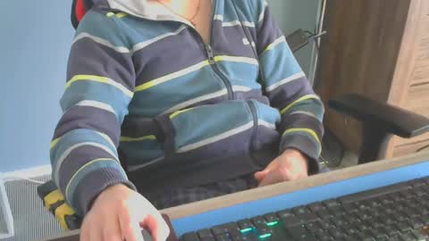 tomin3m online show from March 2, 2025, 8:05 am