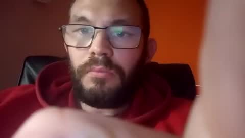 tomlaw1991 online show from September 29, 2025, 4:12 pm