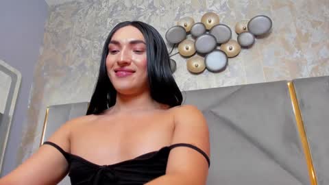 Snapshot of tomlondon_ chatting on January 14, 2025, 5:56 pm online show from January 14, 2025, 5:56 pm