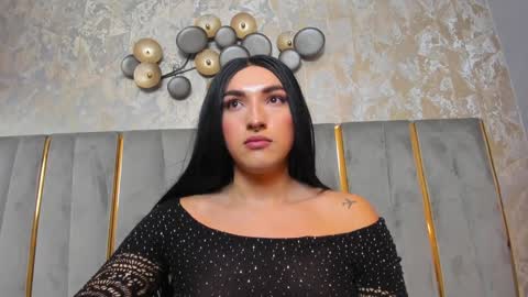 Snapshot of tomlondon_ chatting on January 15, 2025, 6:08 pm online show from January 15, 2025, 6:08 pm