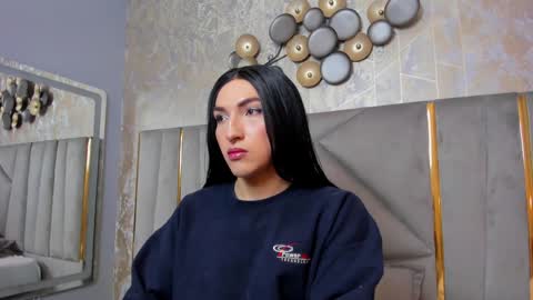 Snapshot of tomlondon_ chatting on January 16, 2025, 11:48 am online show from January 16, 2025, 11:48 am