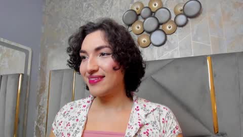 Snapshot of tomlondon_ chatting on January 19, 2025, 11:45 am online show from January 19, 2025, 11:45 am