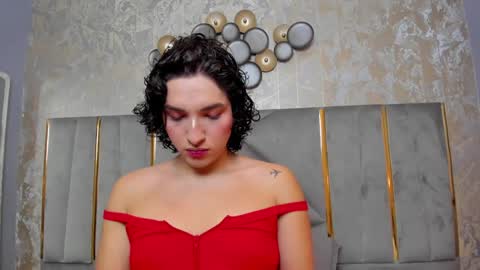 Snapshot of tomlondon_ chatting on February 6, 2025, 11:43 am online show from February 6, 2025, 11:43 am