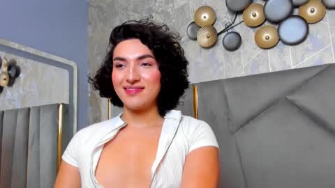 Snapshot of tomlondon_ chatting on February 18, 2025, 2:49 pm online show from February 18, 2025, 2:49 pm