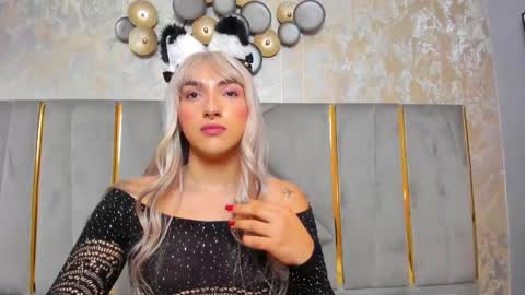Snapshot of tomlondon_ chatting on February 19, 2025, 5:49 pm online show from February 19, 2025, 5:49 pm