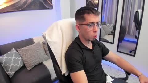 Tomas online show from March 17, 2026, 3:44 am