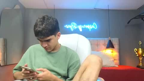 Tommy  online show from February 25, 2025, 5:41 am