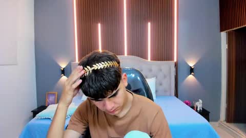 Tommy  online show from October 28, 2025, 3:32 am