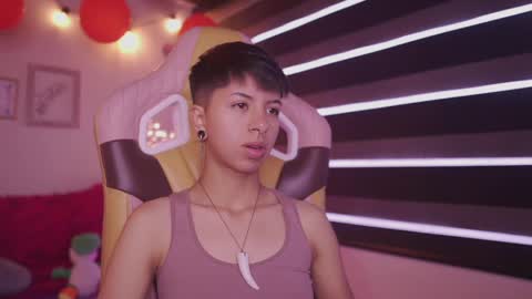 Blue  online show from February 20, 2025, 12:36 pm