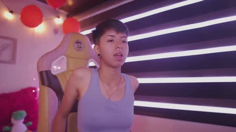 Blue  online show from February 21, 2025, 3:32 pm