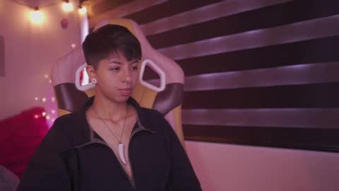 Blue  online show from February 26, 2025, 12:58 pm