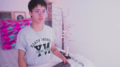 Blue  online show from September 12, 2025, 1:17 am