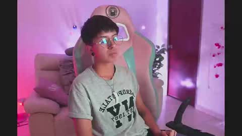 Blue  online show from October 1, 2025, 1:44 am