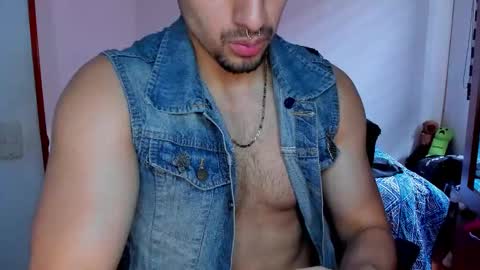 Twitter BreddTommy IG tommy bredd online show from November 26, 2025, 6:31 pm