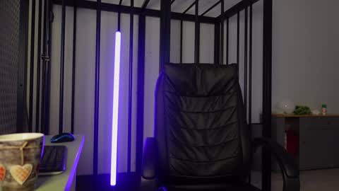 Snapshot of tommy_burnzzz chatting on January 18, 2025, 7:38 am tommy burnzzz online show from January 18, 2025, 7:38 am