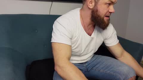 Snapshot of tommy_burnzzz chatting on January 23, 2025, 10:32 am tommy burnzzz online show from January 23, 2025, 10:32 am