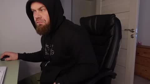 Snapshot of tommy_burnzzz chatting on March 12, 2025, 5:35 am tommy burnzzz online show from March 12, 2025, 5:35 am