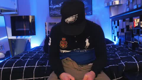 Snapshot of tommy_knuckles chatting on January 19, 2025, 5:05 am Tommy online show from January 19, 2025, 5:05 am