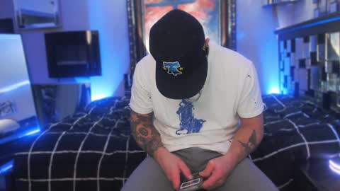 Snapshot of tommy_knuckles chatting on January 25, 2025, 4:45 am Tommy online show from January 25, 2025, 4:45 am